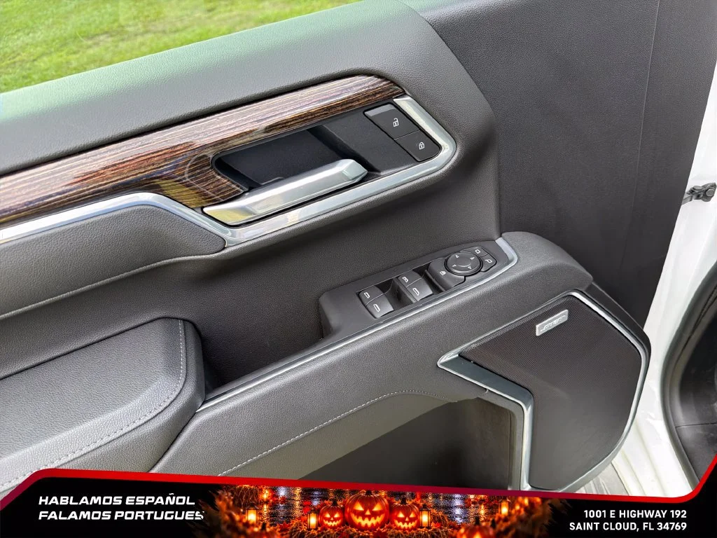 New 2026 Summit White GMC Elevation image 13