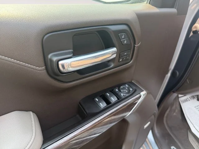 Used 2021 Gray Chevrolet LTZ image 10