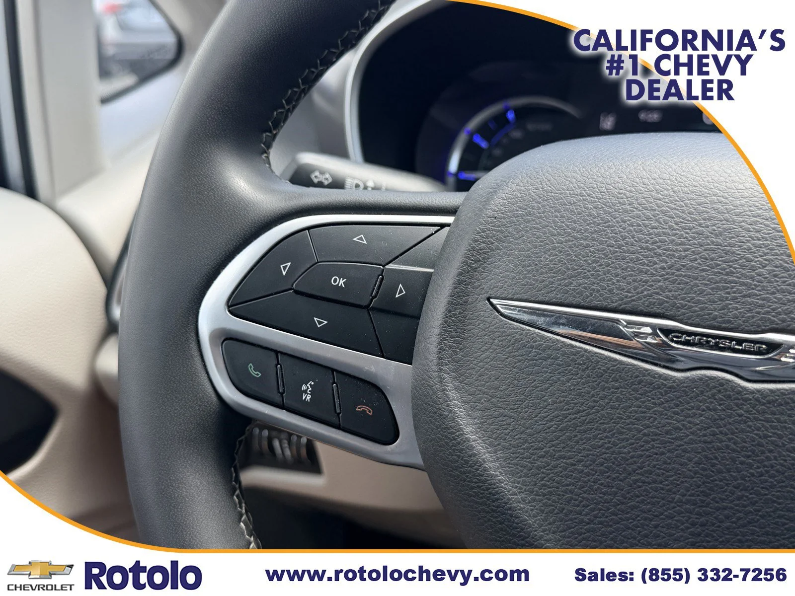 Used 2023 Silver Mist Clearcoat Chrysler Hybrid Touring L image 30