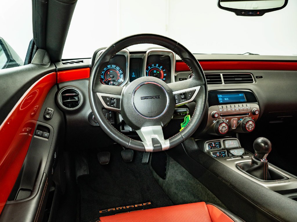 Used 2011 Black Chevrolet SS image 31