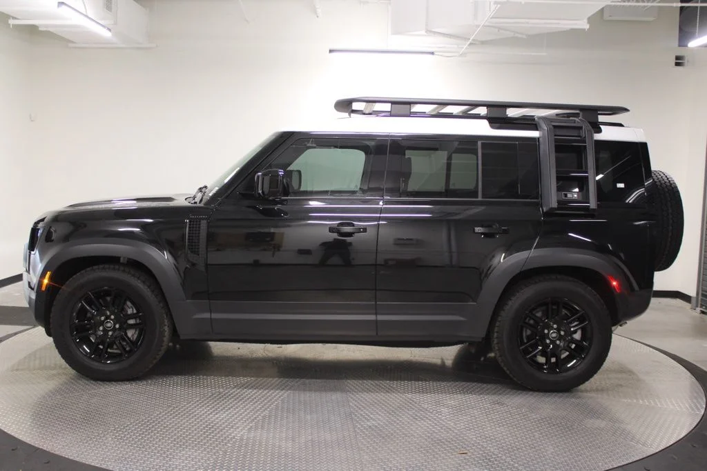 Certified Used 2025 Santorini Black Metallic Land Rover S image 2