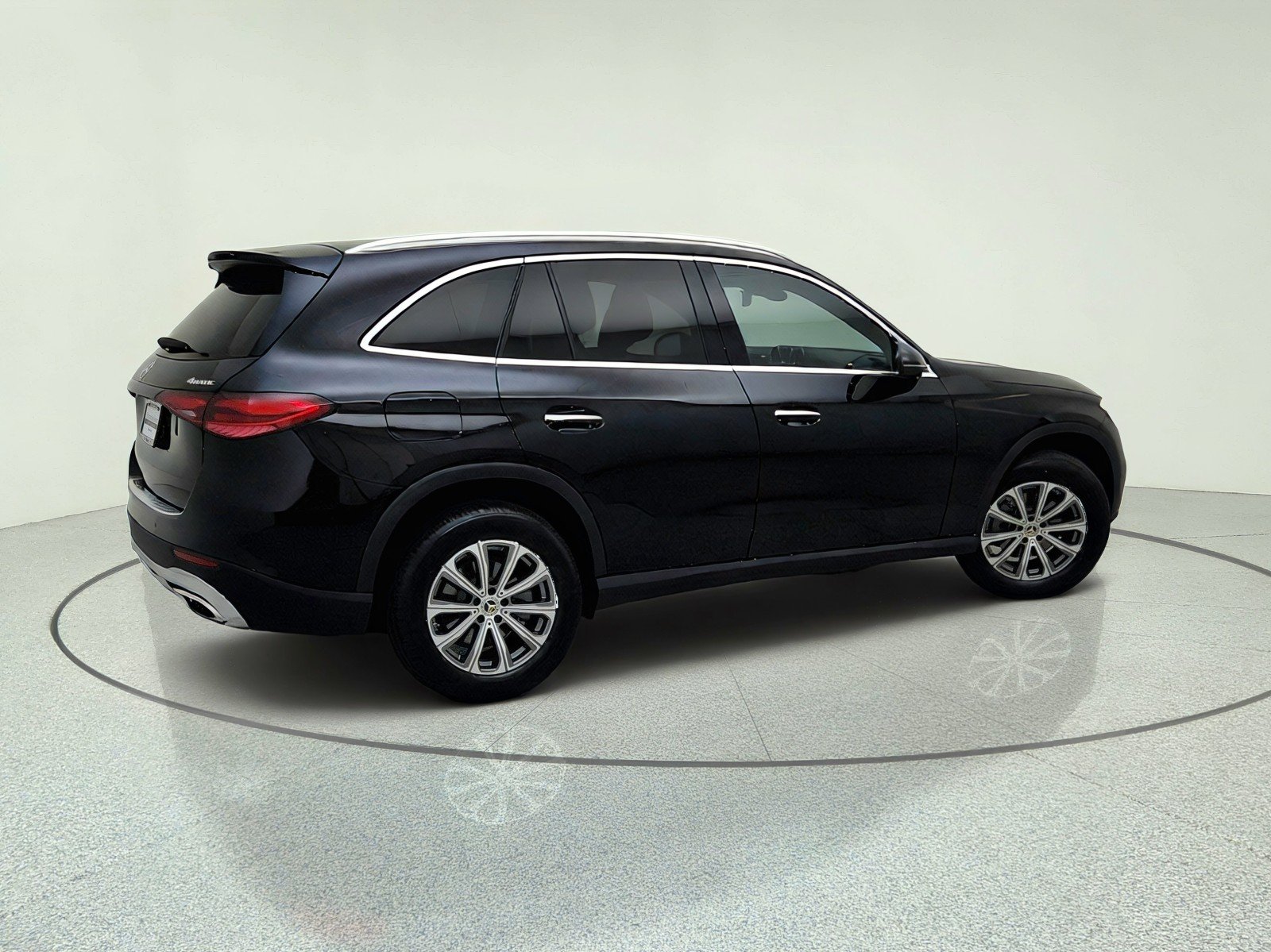 Certified Used 2026 Black Mercedes-Benz GLC 300 image 8