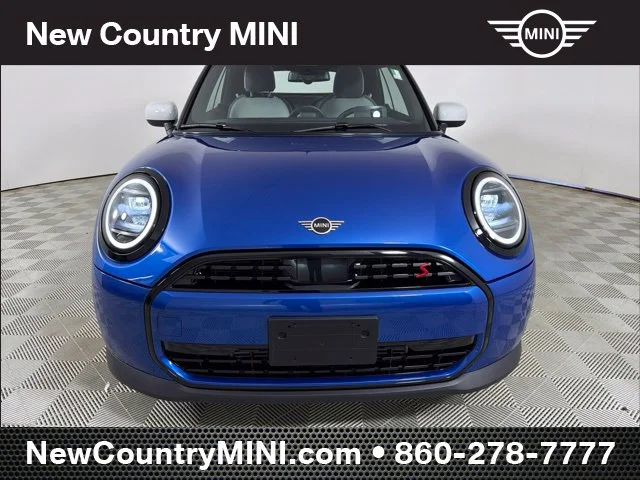 Certified Used 2026 Blue MINI Signature image 2