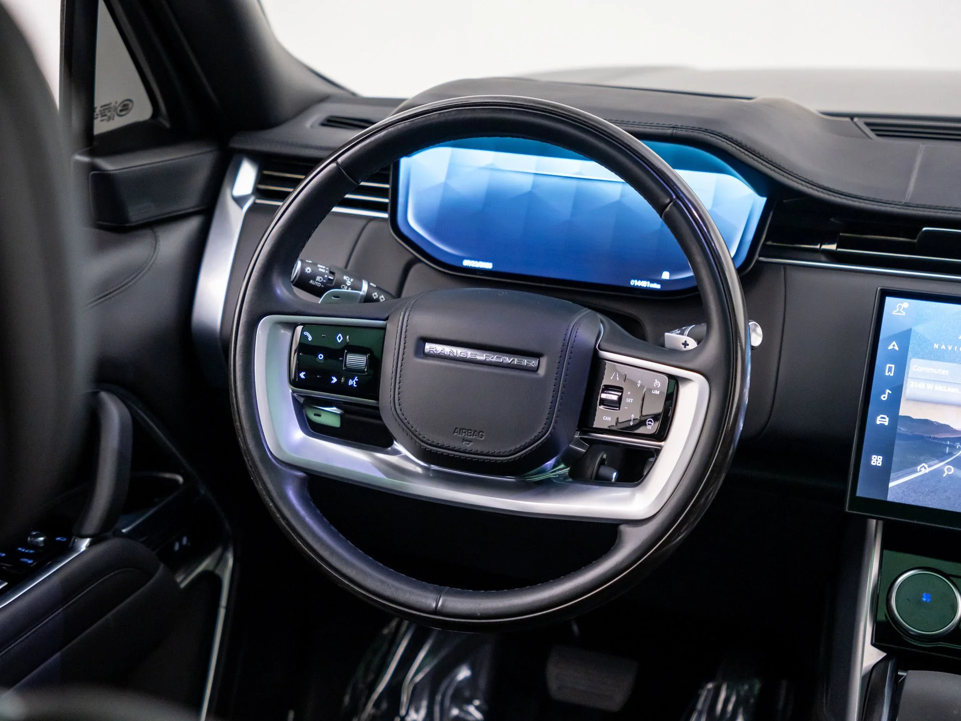 Used 2023  Land Rover Autobiography image 10