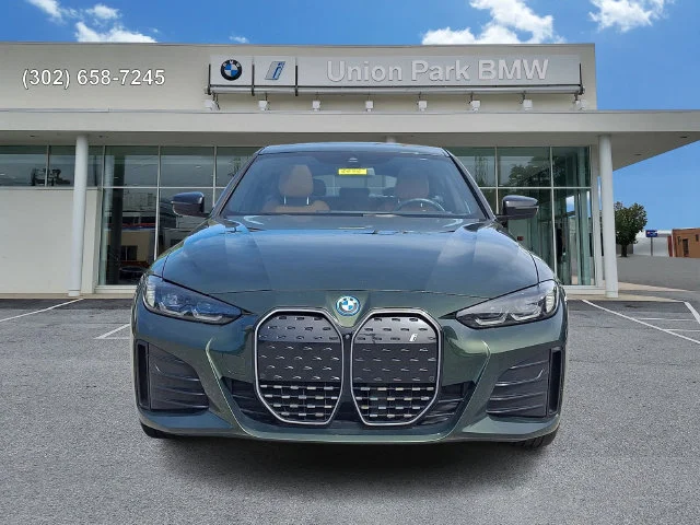 Certified Used 2024 San Remo Green Metallic BMW xDrive40 image 2