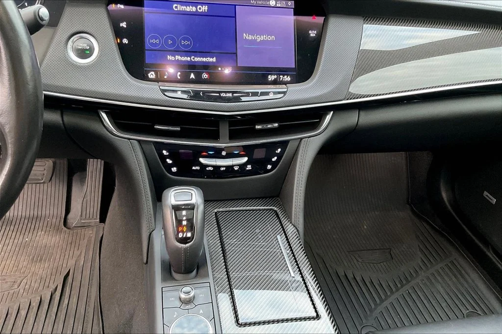 Used 2020 Crystal White Tri-Coat Cadillac Blackwing Twin image 35