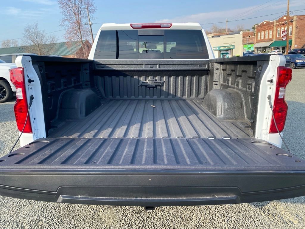 2025 Chevrolet Silverado 1500 LT - Photo 18