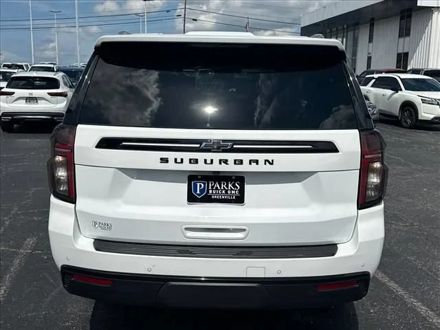 Used 2024 Summit White Chevrolet Z71 image 10