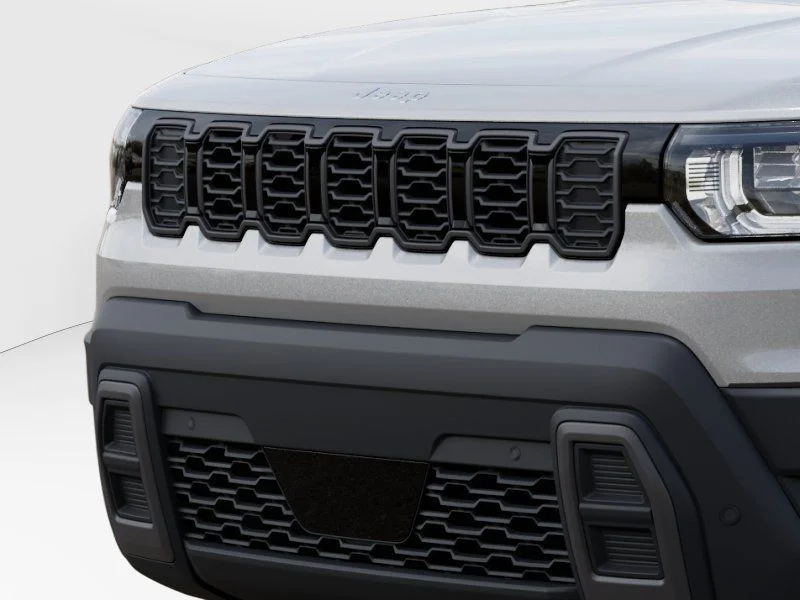 New 2026 Silver Zynith Clear-Coat Exterior Paint Jeep Limited image 13