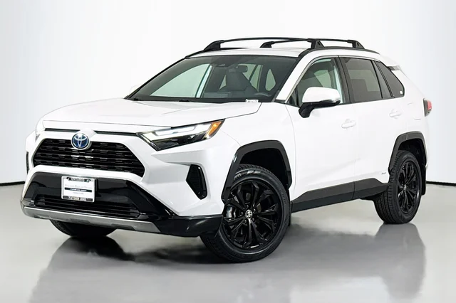 2024 Toyota RAV4 Hybrid SE