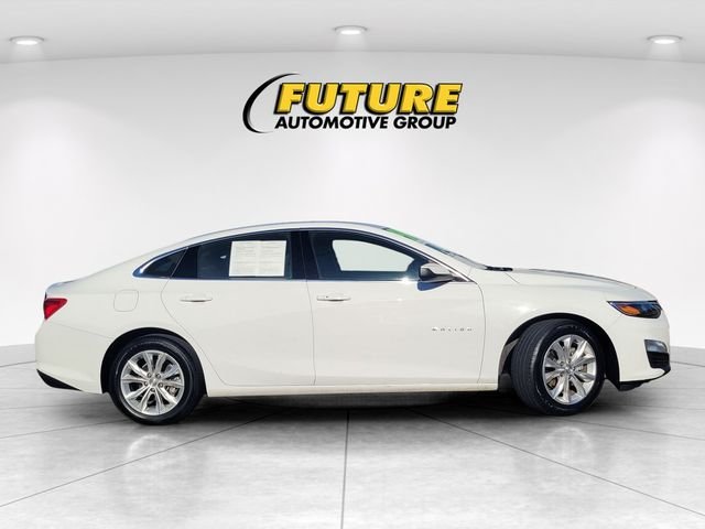 Used 2024 White Chevrolet LT image 3