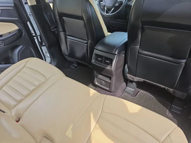Used 2015 White Ford SEL image 12