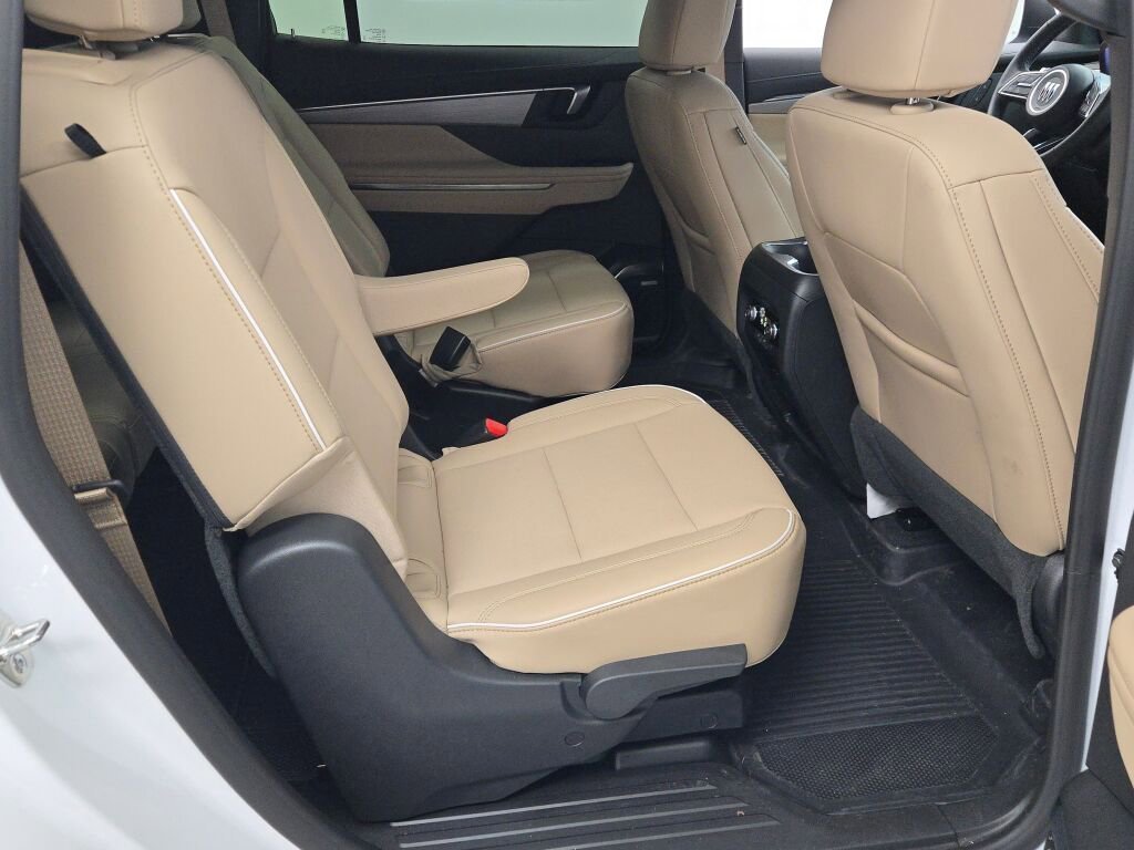 2026 Buick Enclave Preferred - Photo 10