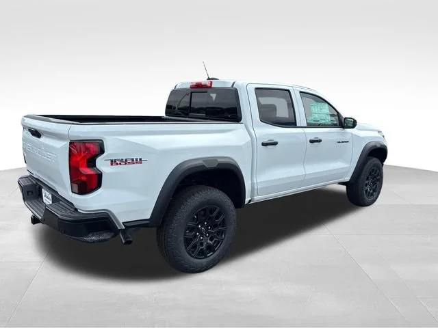 New 2026 Summit White Chevrolet Trail Boss image 6