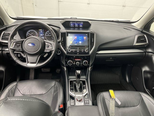 Used 2020 Crystal White Pearl Subaru Limited image 16