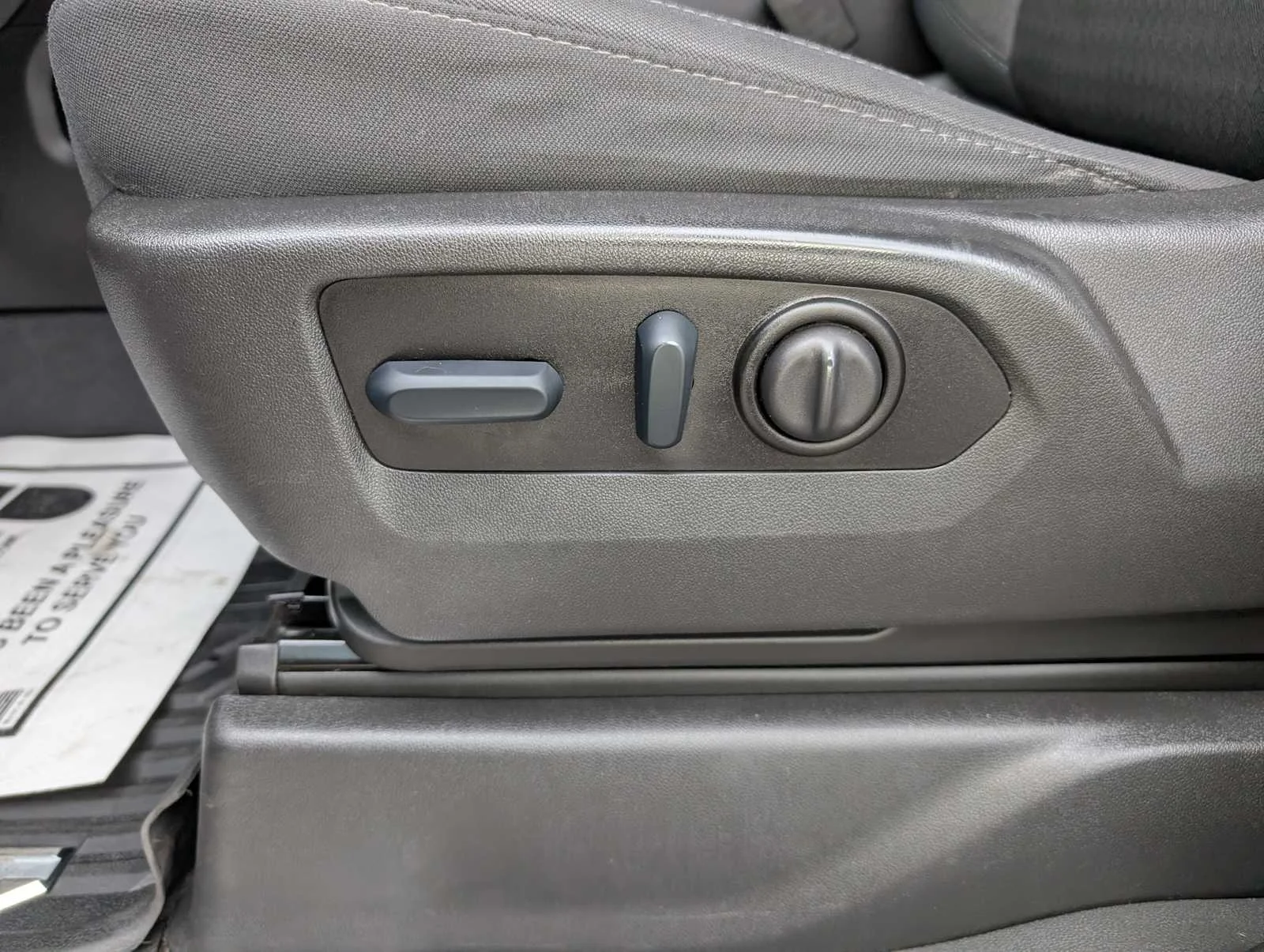 Used 2022 Silver Ice Metallic Chevrolet LT Trail Boss image 33