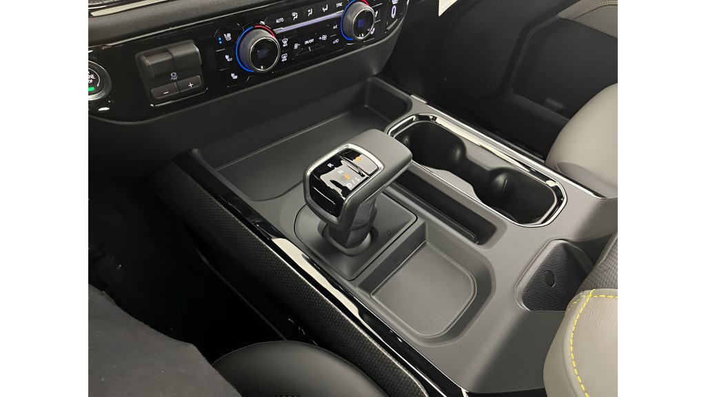 2026 Chevrolet Silverado 1500 ZR2 - Photo 16