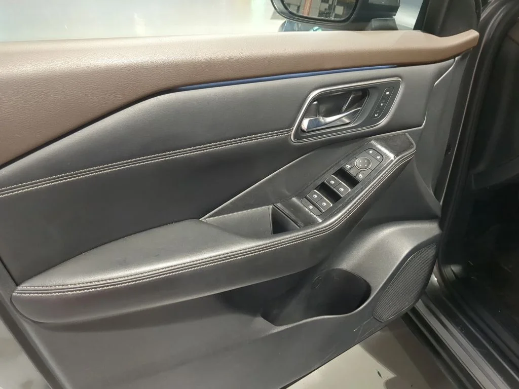 2022 Nissan Rogue Platinum - Photo 16