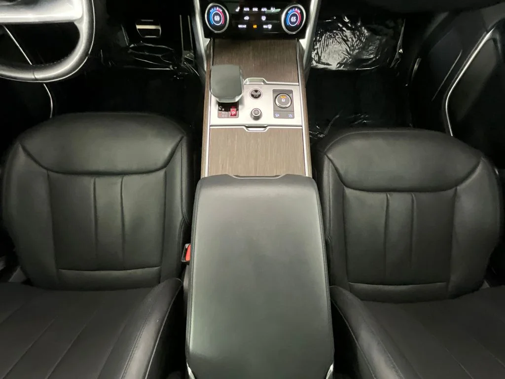 Used 2023 Black Land Rover SE image 14