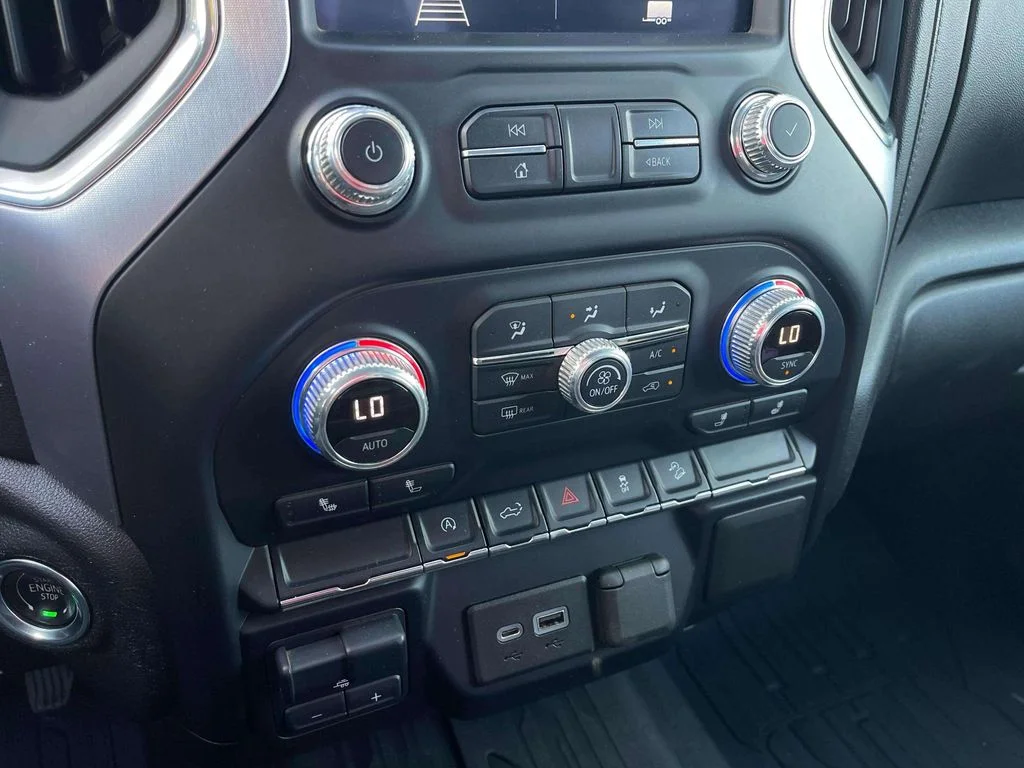 Used 2021 Summit White GMC Elevation image 12