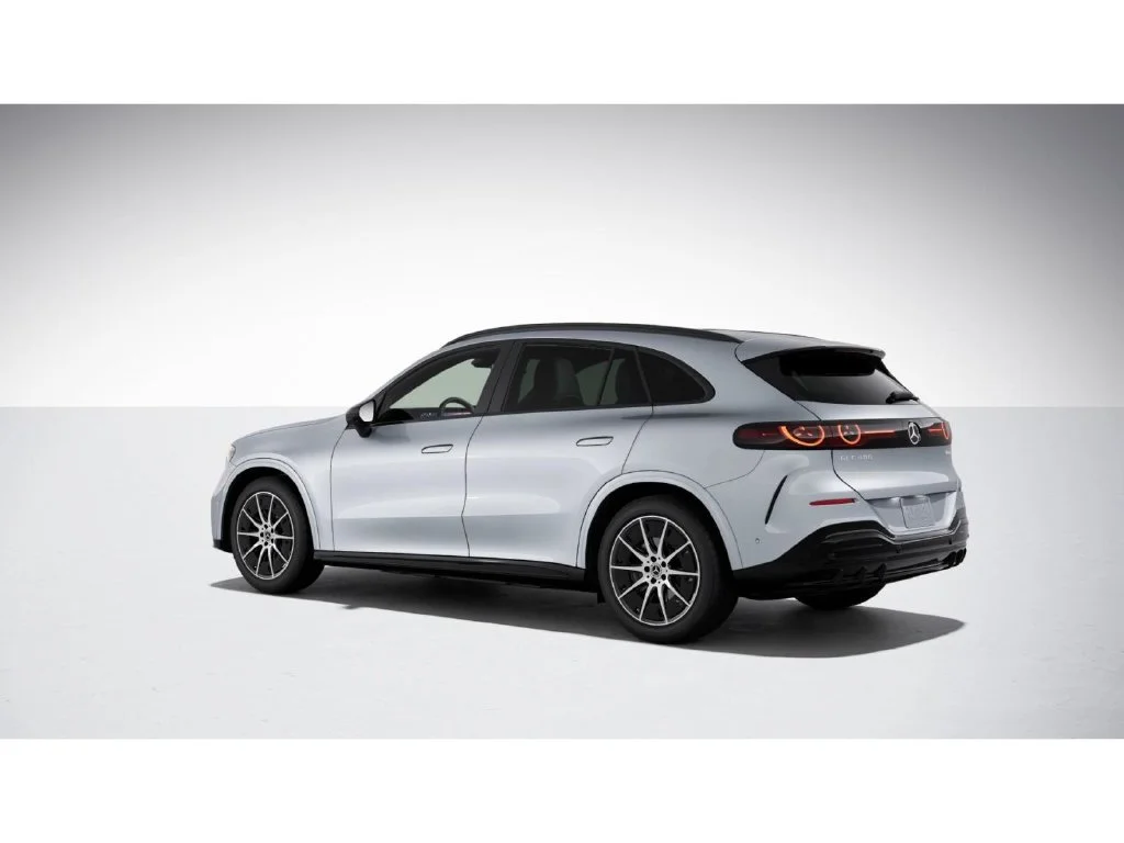 New 2027 Silver Mercedes-Benz GLC 400 image 30