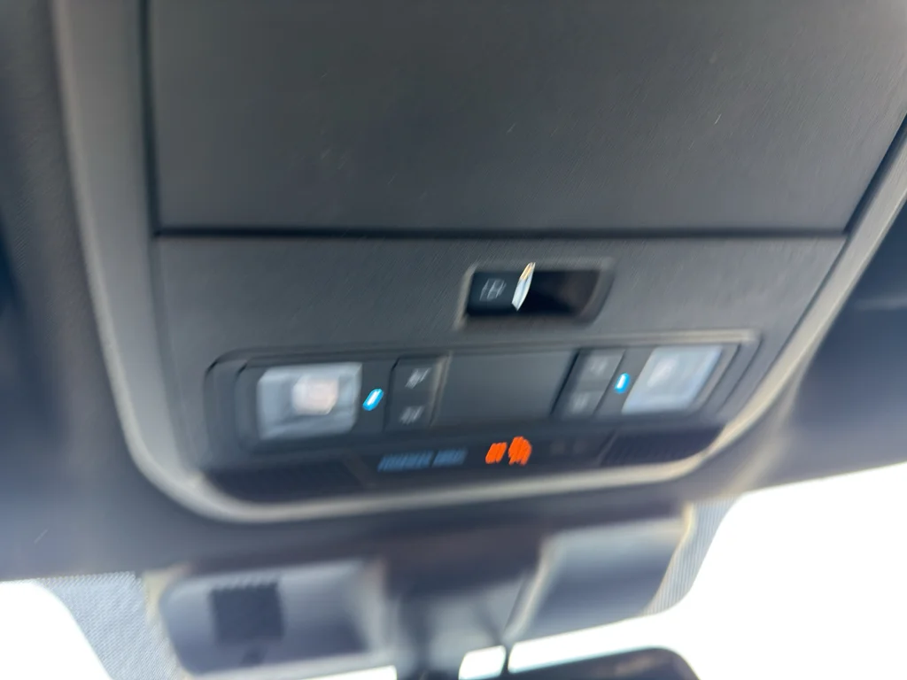 New 2026 Carbonized Gray Metallic Ford XLT image 20
