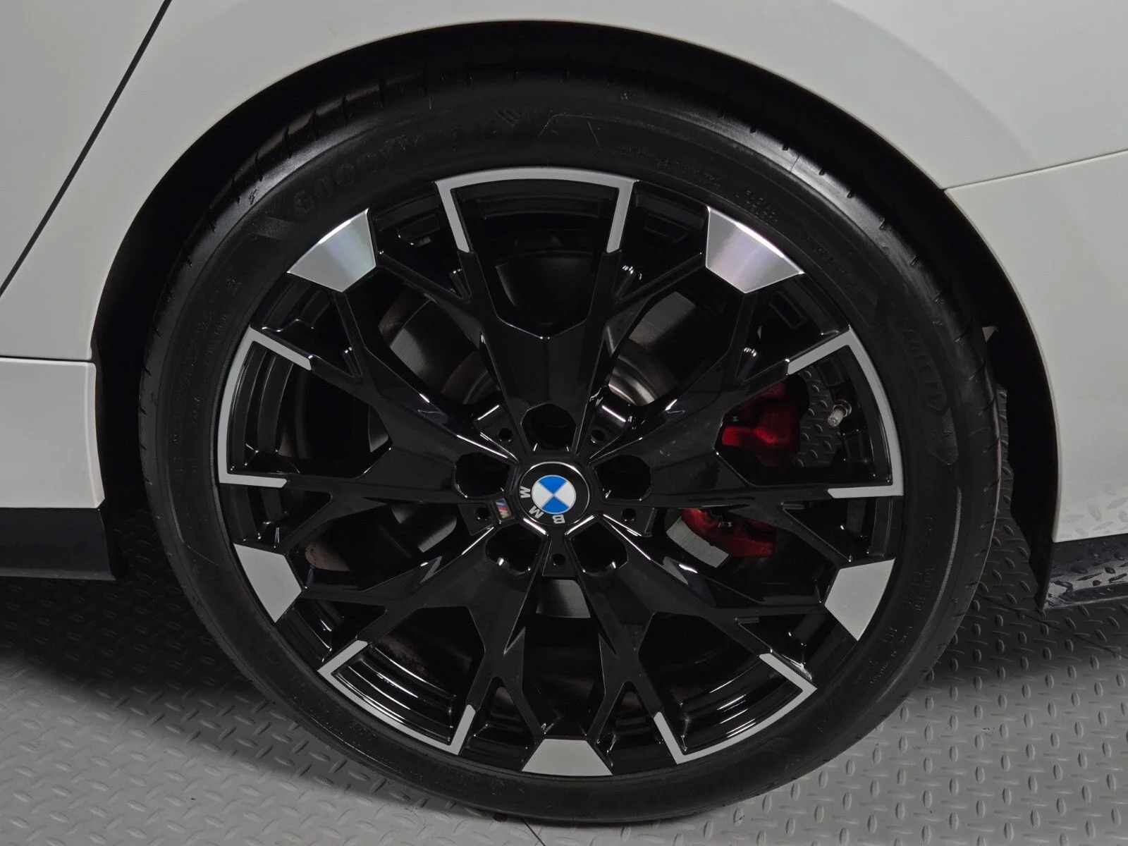 2025 BMW 2 Series M235 - Photo 10