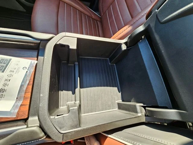 2024 GMC Yukon Denali Ultimate - Photo 50