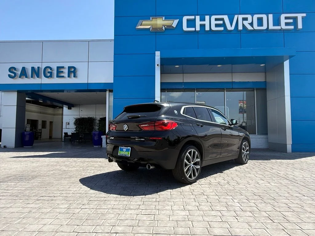 Used 2020 Black BMW sDrive28i image 8