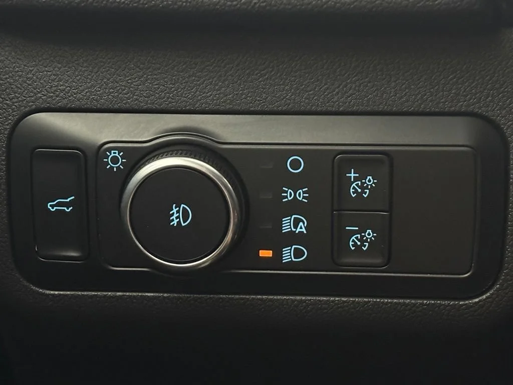 Used 2023 Black Ford ST-Line Select image 23