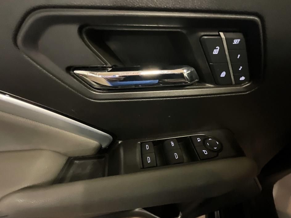 Used 2024 Black Chevrolet ZR2 image 32