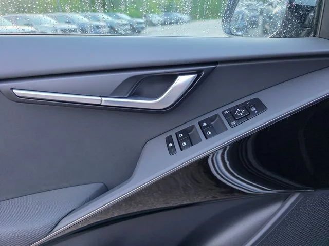 New 2026 Steel Gray Kia Wind image 26