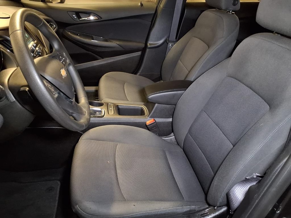 Used 2017 GRAPHITE METALLIC Chevrolet LT image 13