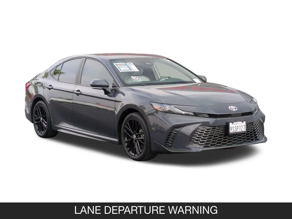 Used 2025  Toyota SE image 2