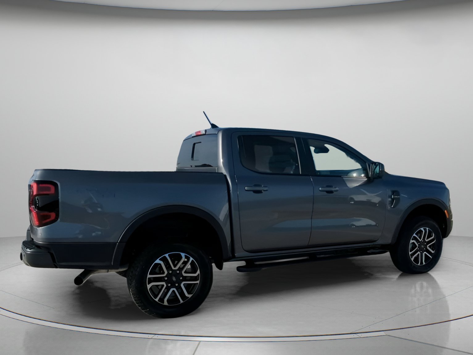 New 2026 Carbonized Gray Metallic Ford Lariat® image 27