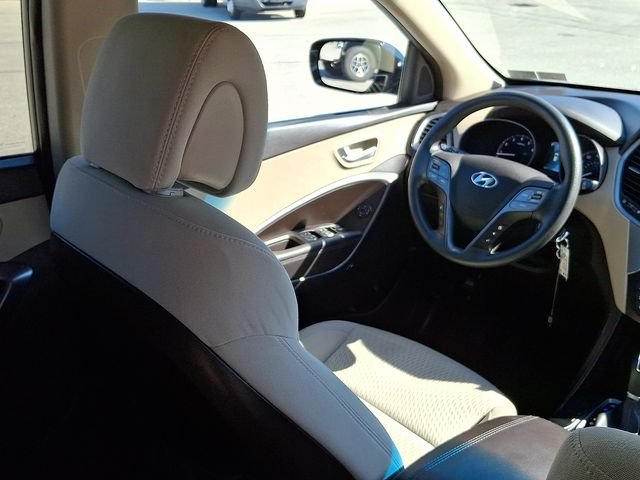 Used 2017 Black Hyundai 2.4 Base image 14
