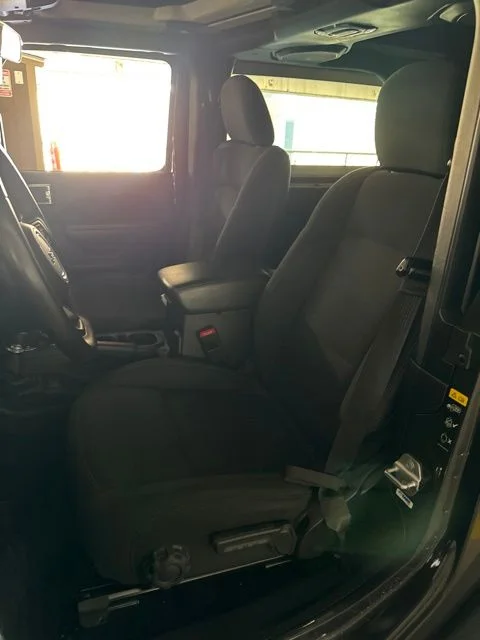 Used 2020 Gray Jeep Sport S image 5
