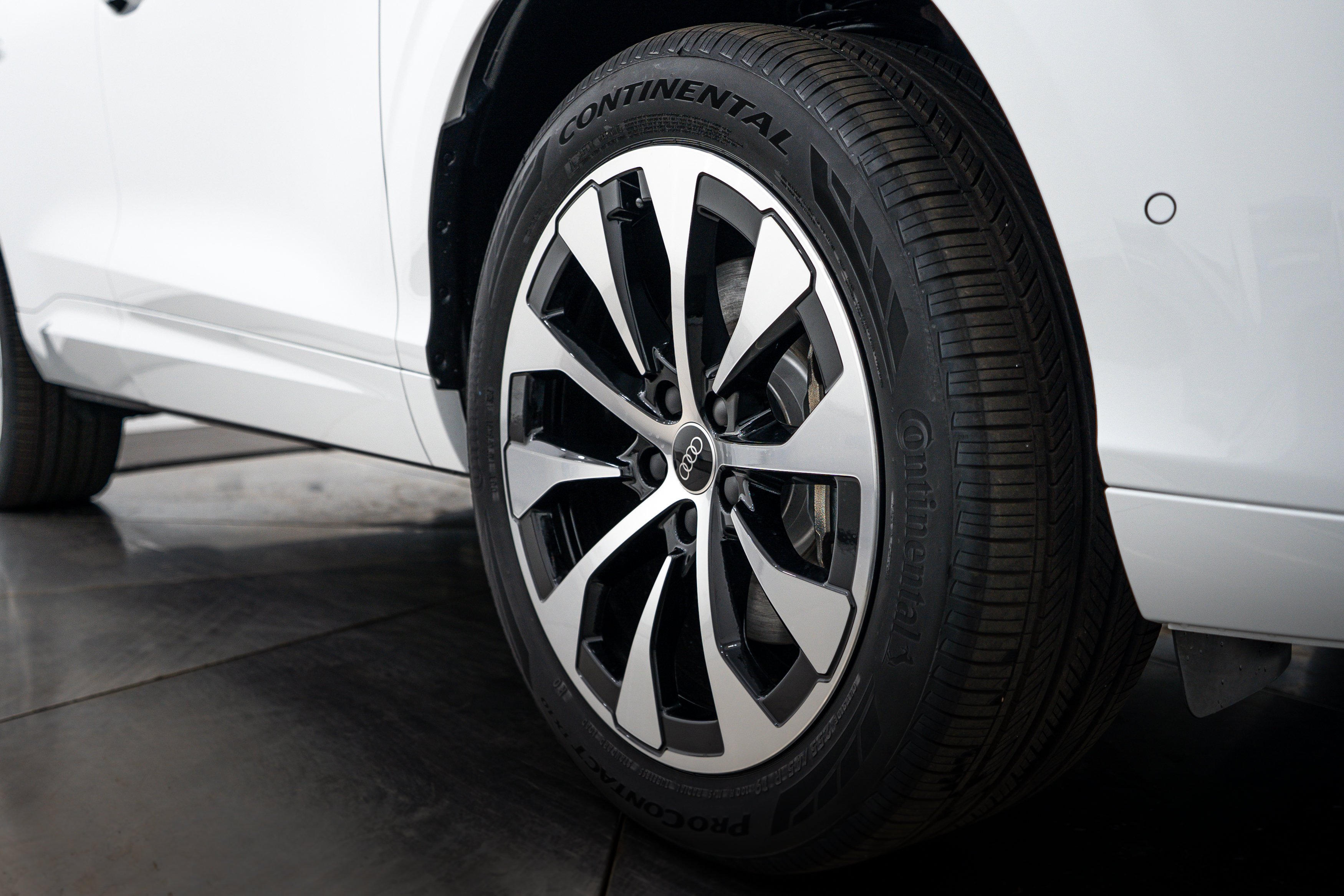 New 2026 Glacier White Audi S line image 21