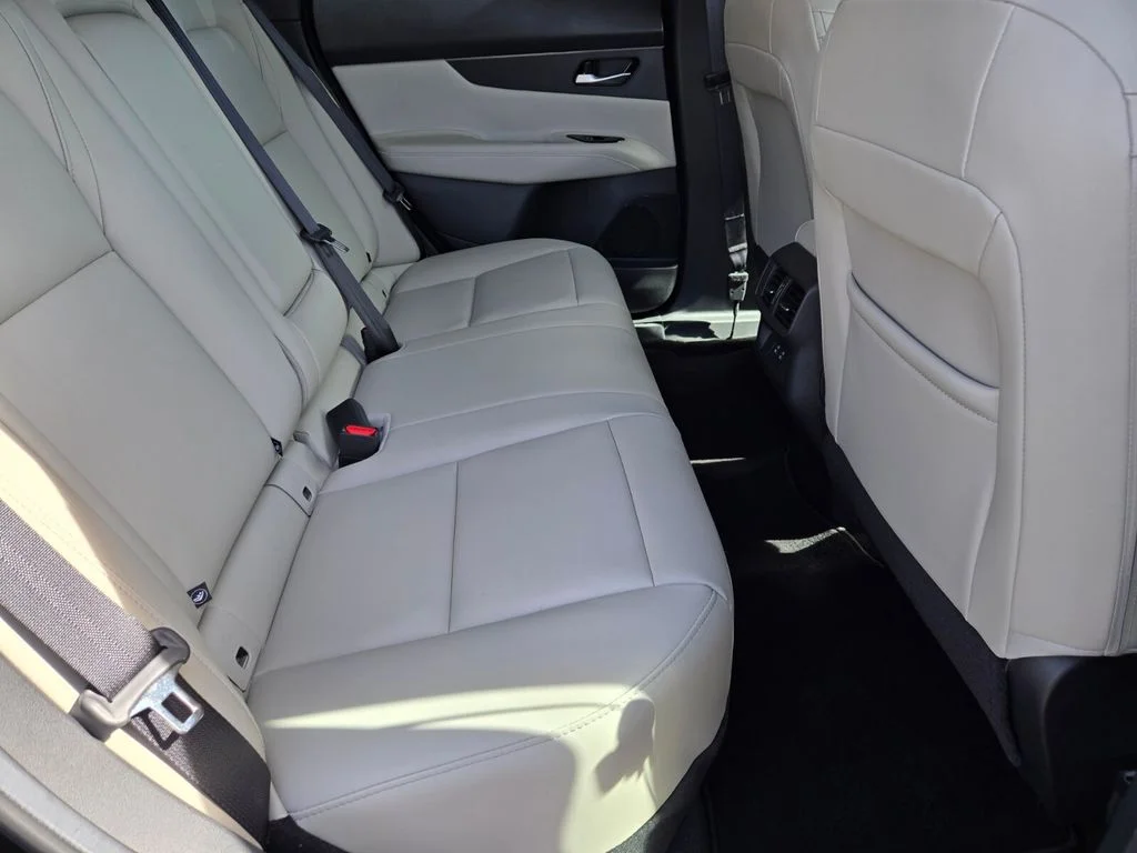 2025 Nissan Murano SV - Photo 18