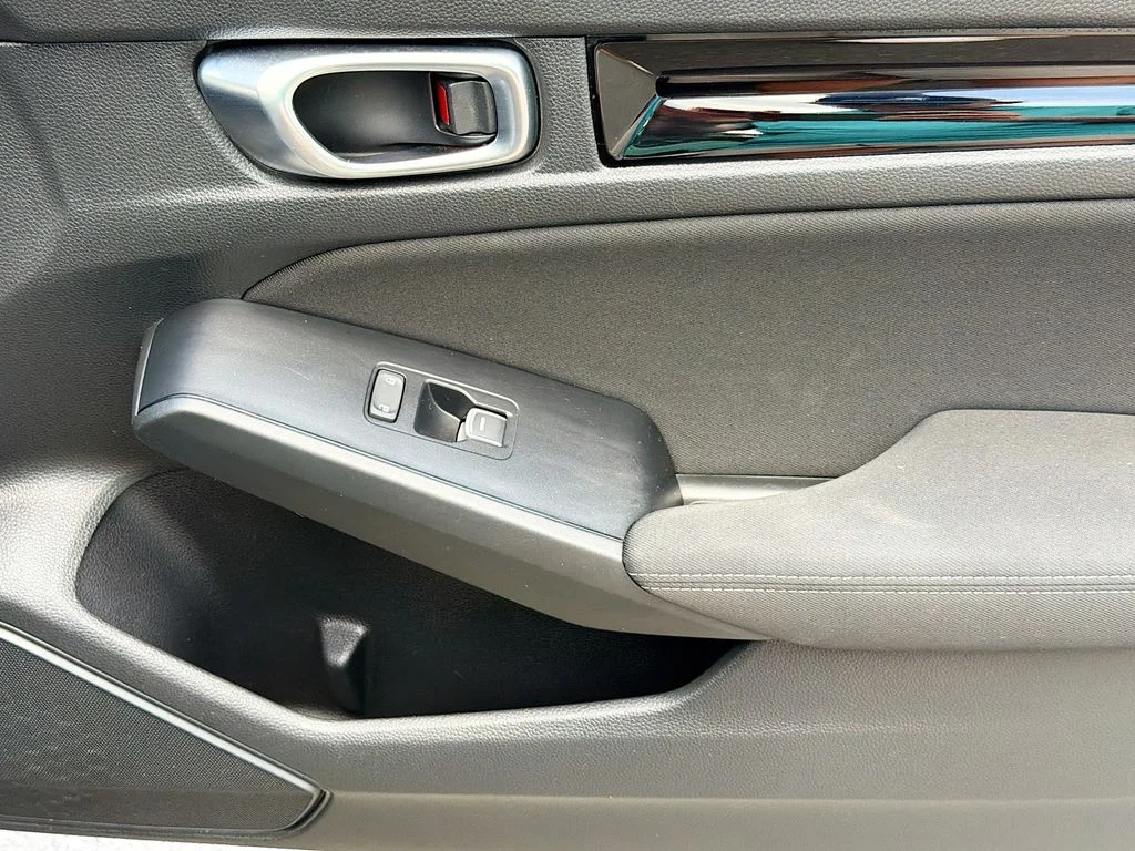 Used 2024 Meteorite Gray Metallic Honda EX image 28