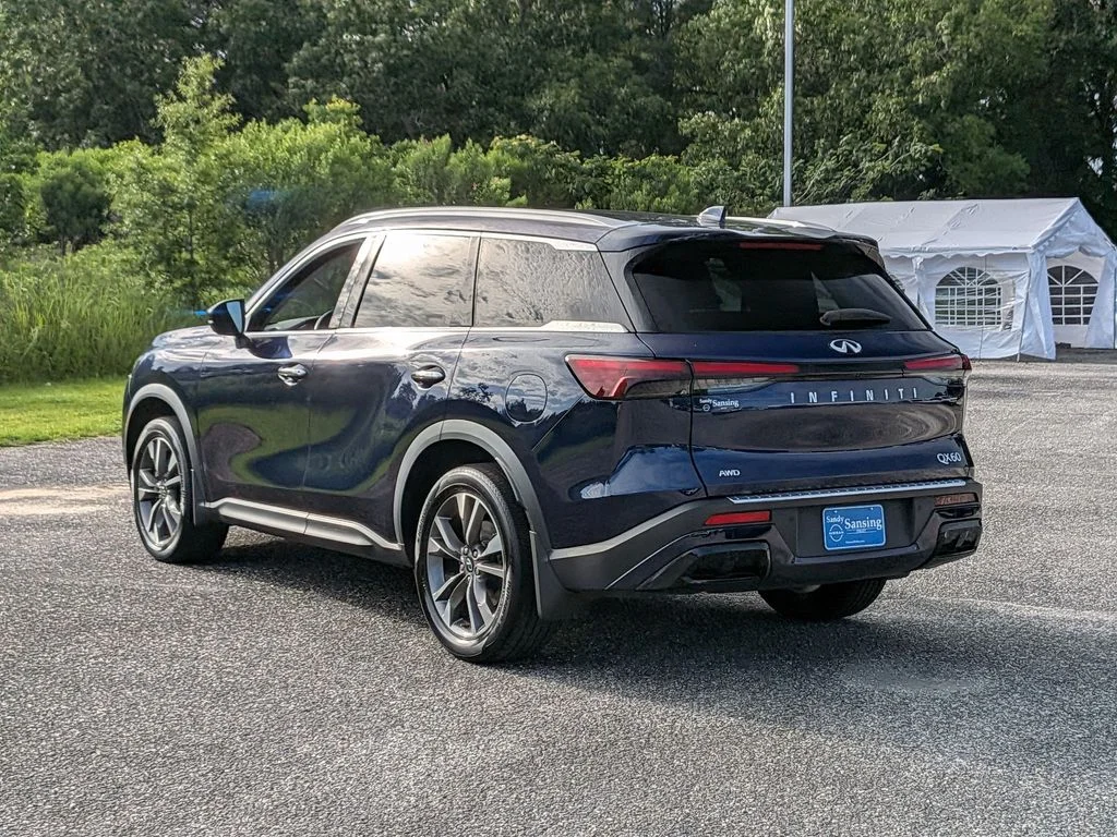 Used 2023 Blue INFINITI LUXE image 3