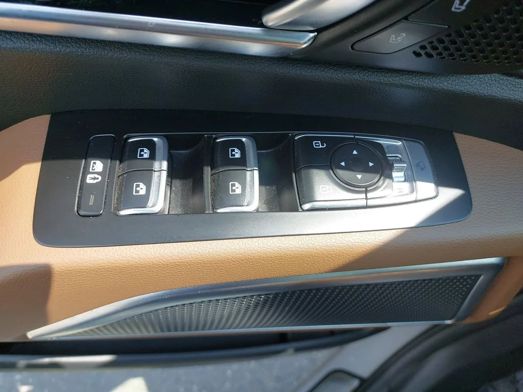 Used 2022 Gray Kia SX image 28