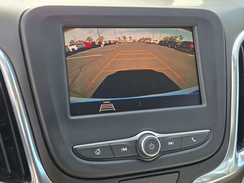 Used 2020 SUMMIT WHITE Chevrolet LT image 19