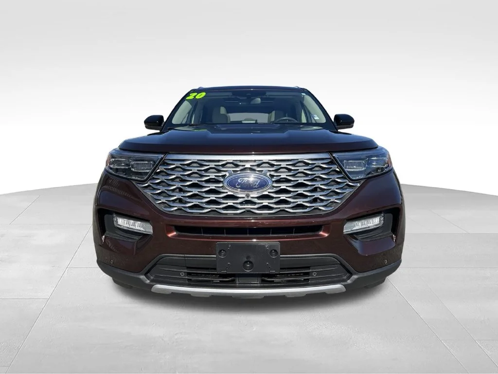 Used 2020  Ford Platinum image 2