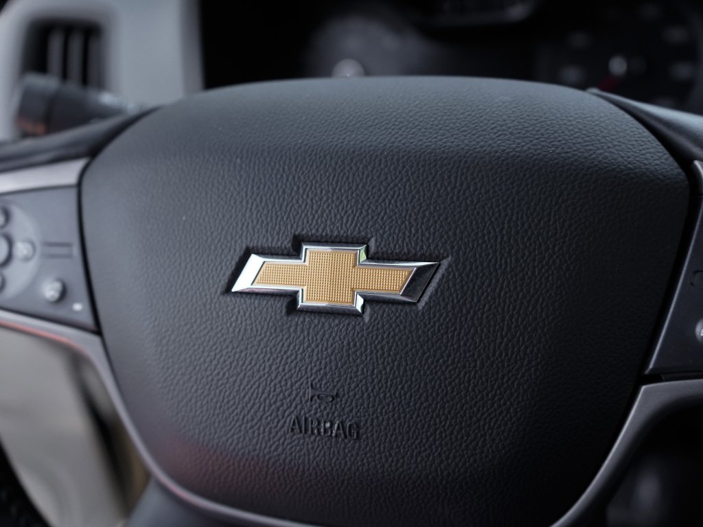 Used 2022 Black Chevrolet 4WD Z71 image 21