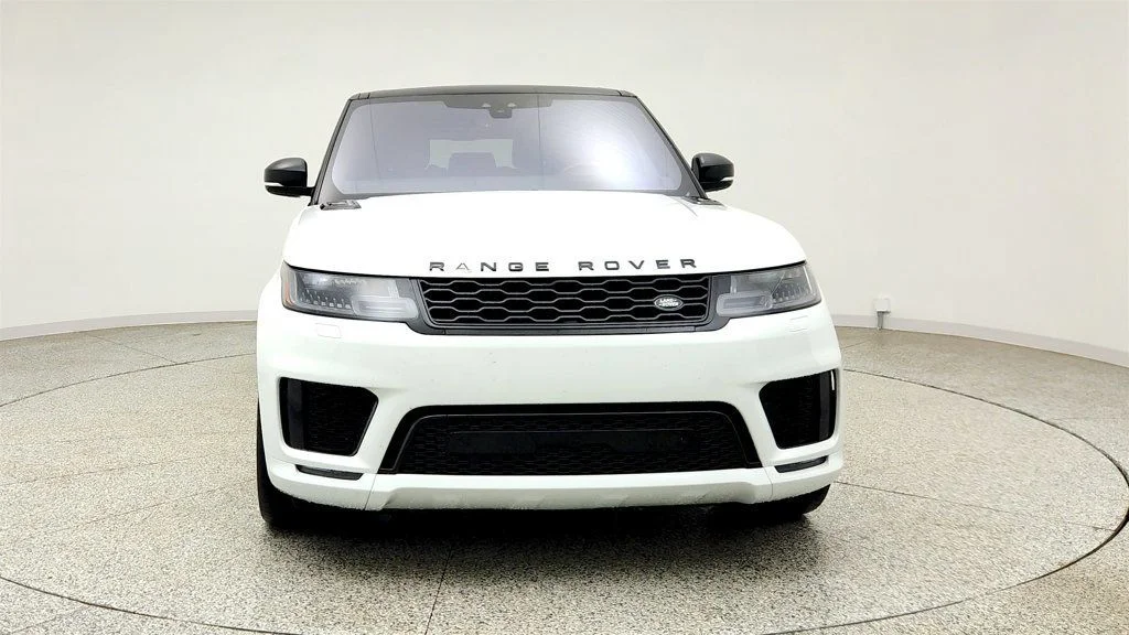 Used 2019 Fuji White Land Rover V8 Supercharged Dynamic w/ Drive Pro Pack & Meridian Audio image 2