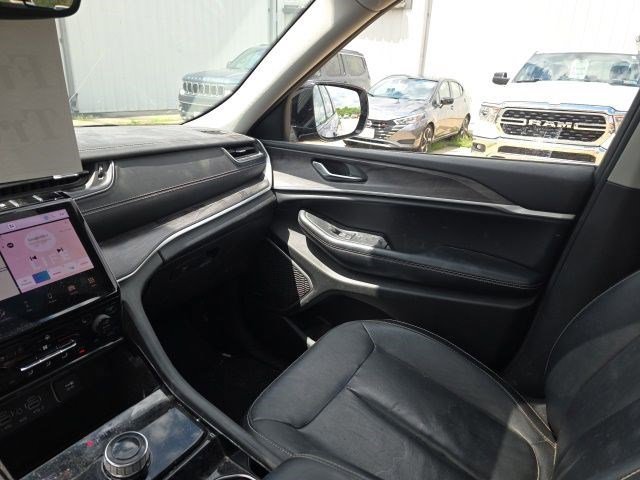 Used 2022 Baltic Gray Metallic Clearcoat Jeep Limited image 23