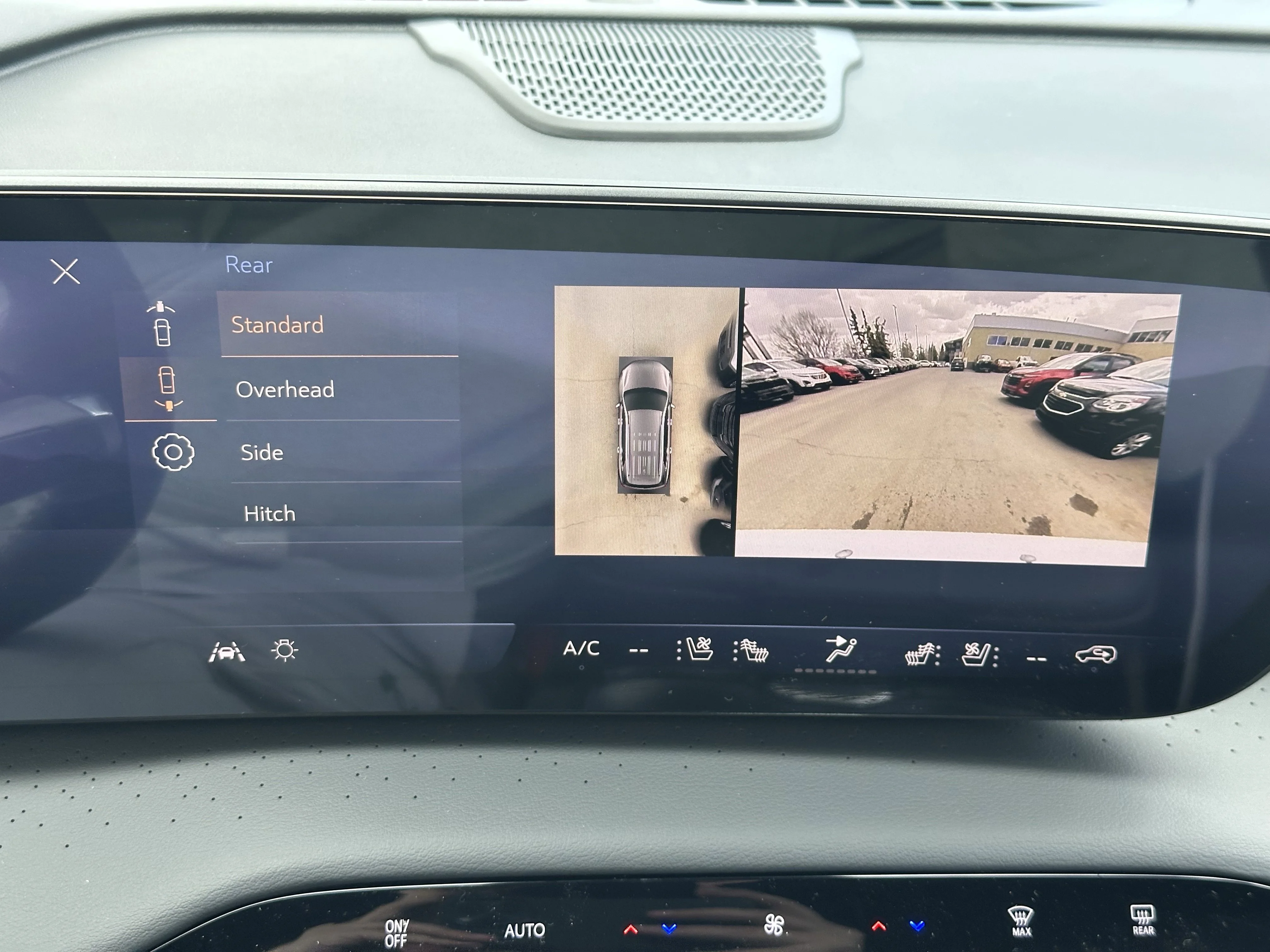 New 2026 Iridescent White Tricoat Buick Avenir image 15
