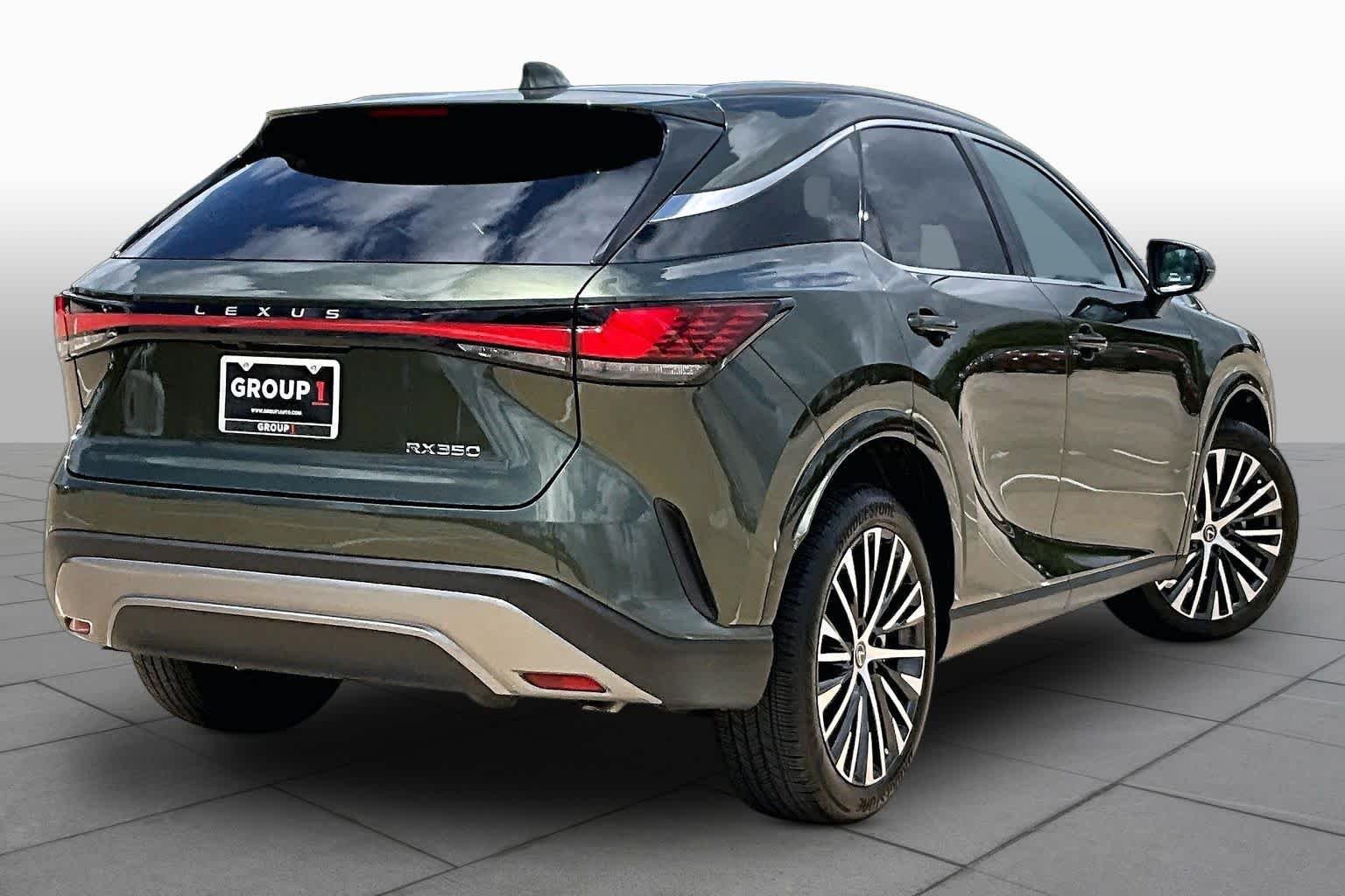 Used 2025 Nori Green Pearl Lexus Premium Plus image 13