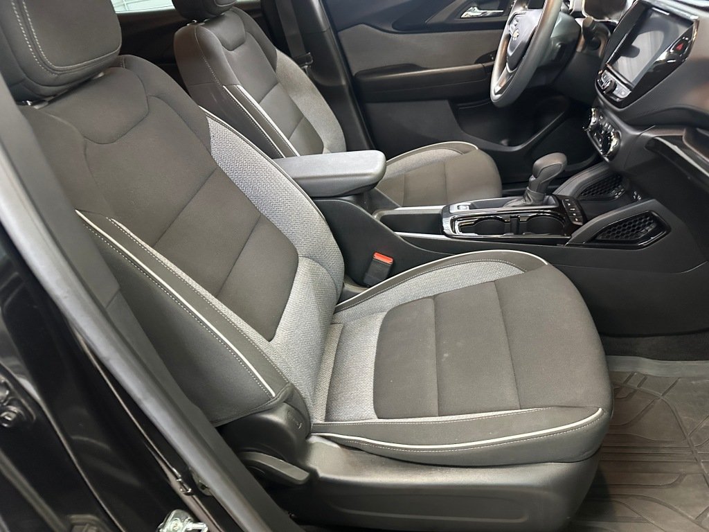 Certified Used 2023 Mosaic Black Metallic Chevrolet LT image 29